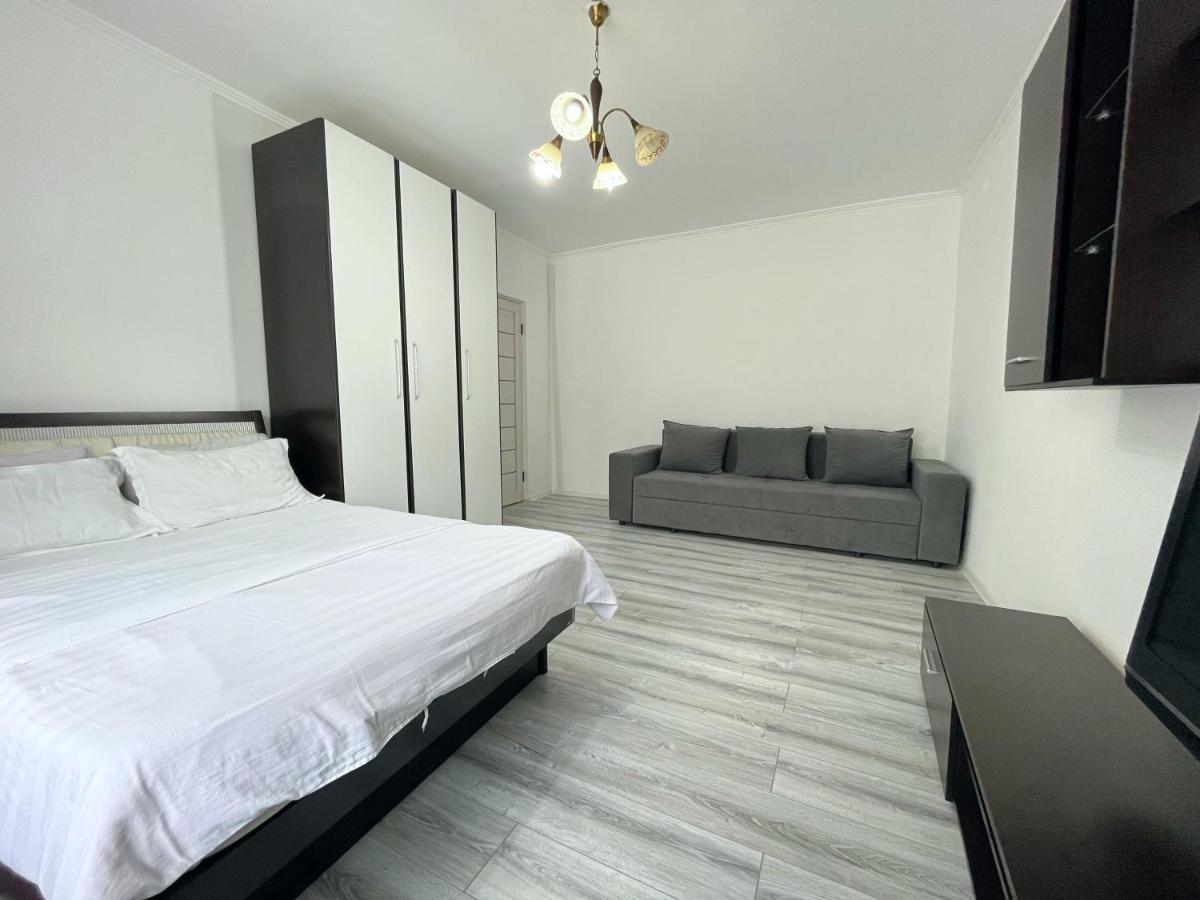 Наурызбай Appartement Alma-Ata Buitenkant foto